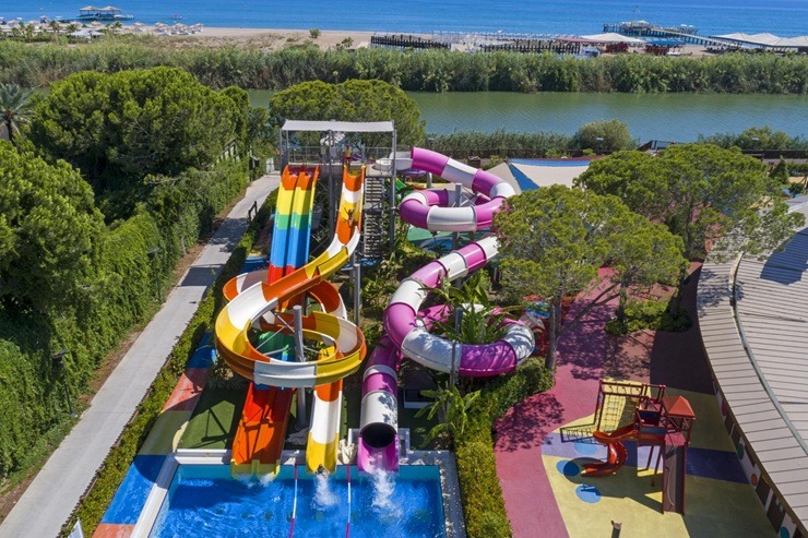 Augstākā līmeņa atpūta Turcijā: «Coral Travel Group» viesnīcu izlase 390296