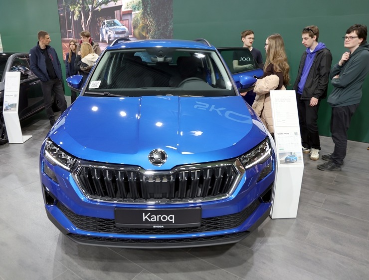 Ķīpsalā pulcējas auto fani uz starptautisko autoindustrijas izstādi 2026 390425