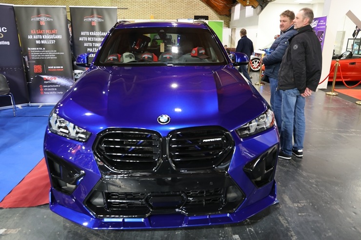 Ķīpsalā pulcējas auto fani uz starptautisko autoindustrijas izstādi 2026 390502