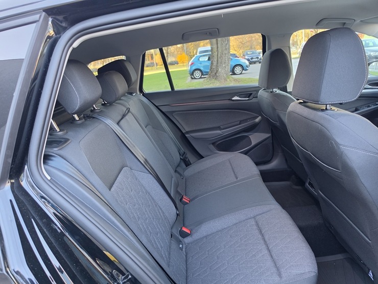 Sadarbībā ar auto nomu «SIXT Latvija» apceļojam Skrīverus - VW Golf Variant no 24 eiro dienā 390841