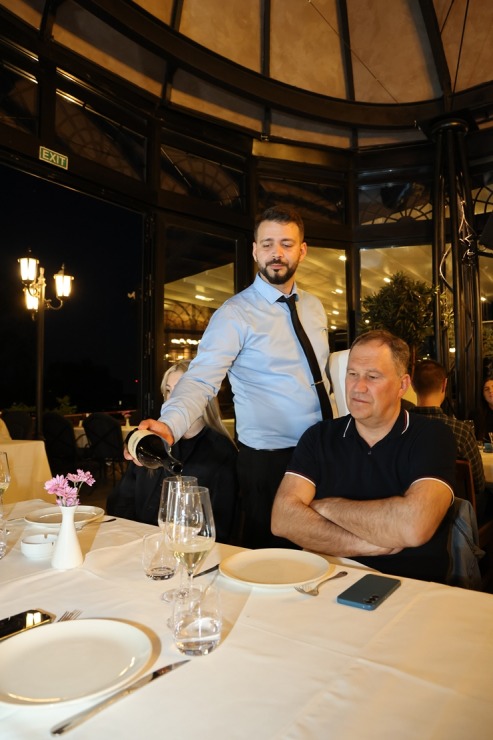Sadarbībā ar «airBaltic» izbaudām vakariņas Belgradas populāra restorānā «Kalemegdanska terasa» 392715