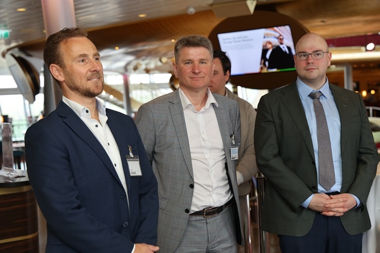 Rīgas ostā pirmo reizi ienāk Vācijas kruīzu kuģis «AIDAbella» no Vācijas ar 2500 tūristiem 393121