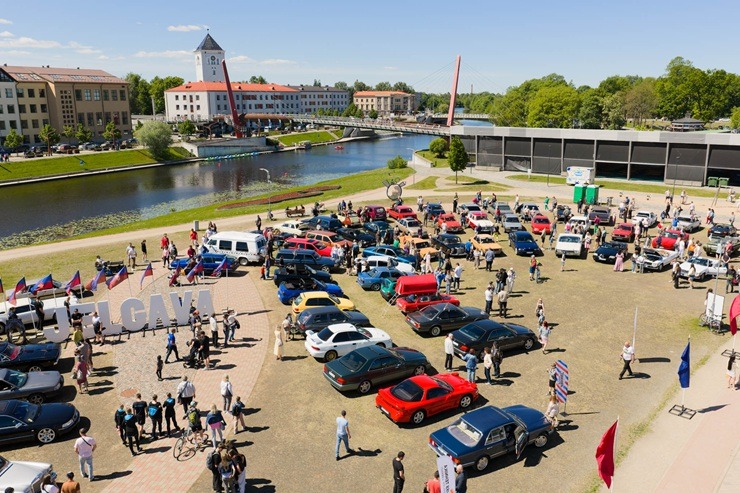 Jelgava ar gājienu un dažādiem pasākumiem svin pilsētas svētkus 393168