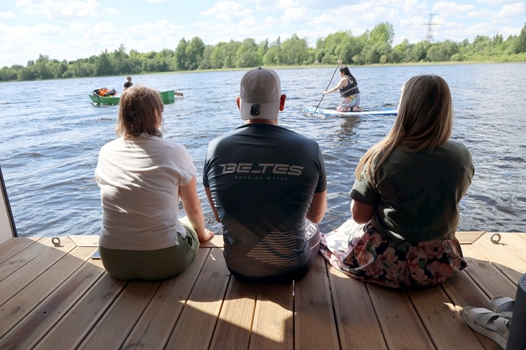 Izbaudām SUP dēļu braucienu no Brocēnu puses Cieceres ezerā 393562