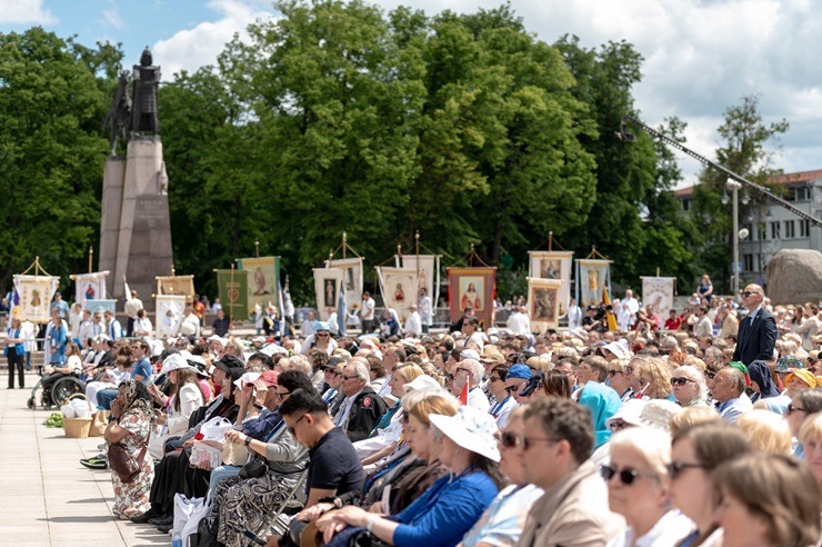 Viļņā notiek viens no lielākajiem katoļu pasākumiem 2026. gadā 393845