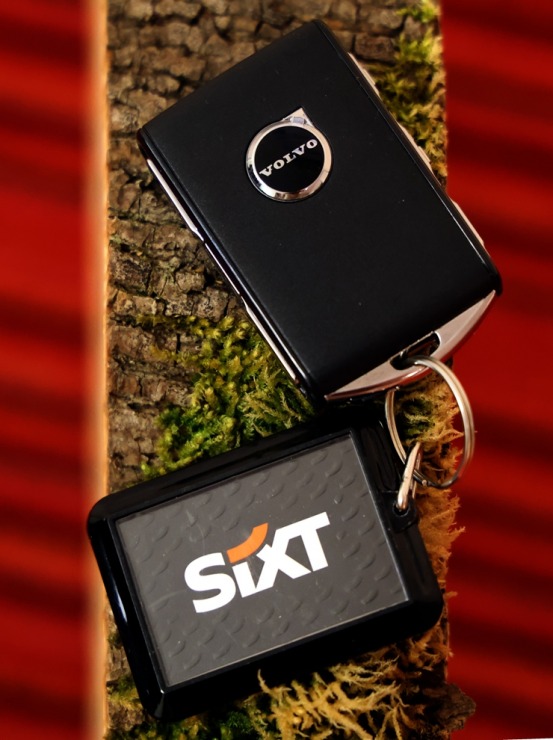 Sadarbībā ar «SIXT Latvia» un «Volvo XC90» (no 55 eiro dienā) svinam Jāņus Siguldas pilsdrupās 394702