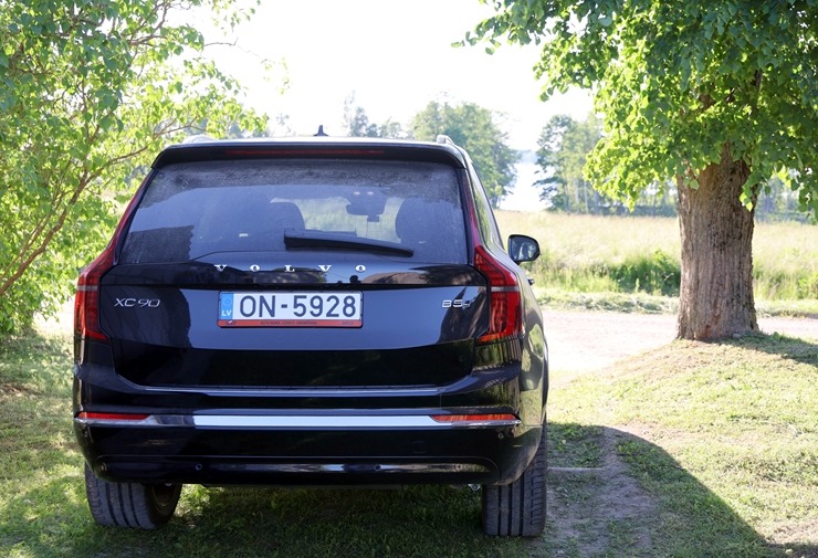 Sadarbībā ar «SIXT Latvia» un «Volvo XC90» (no 55 eiro dienā) apceļojam Latgali 394887