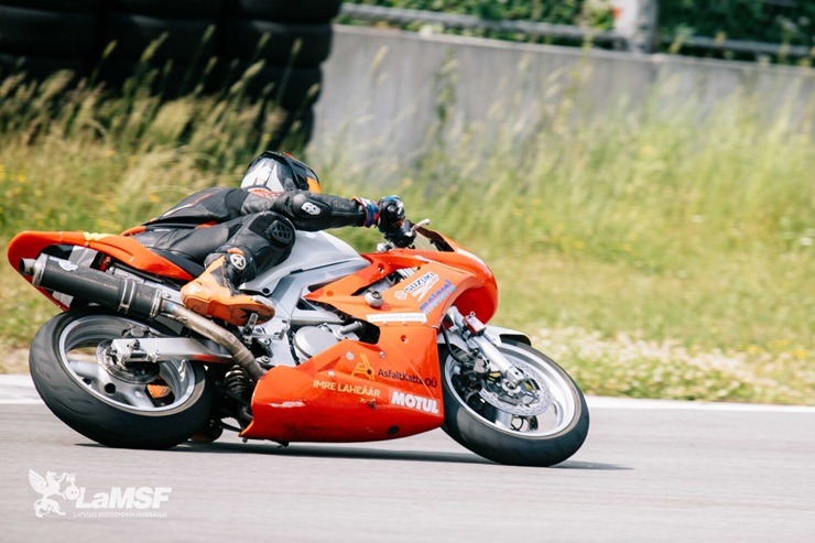Somu motosportisti labo Biķernieku trases rekordu 394912