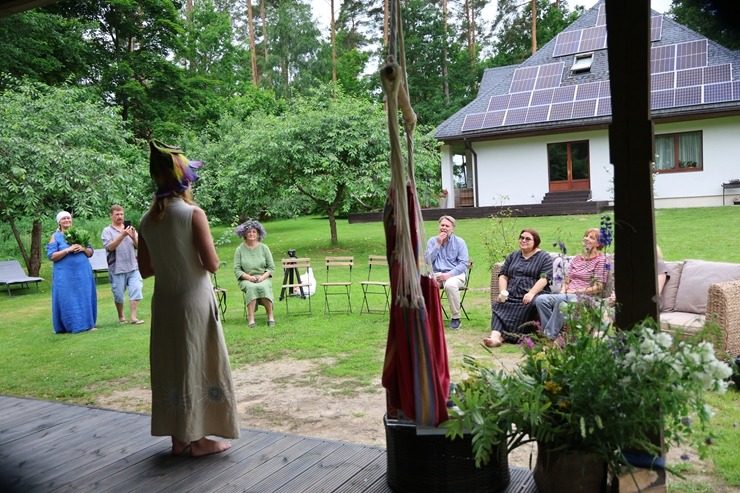 Latvju pirts un spa asociācija Baldones «Mežapuķu» pirtī rīko karstas mediju dienas. Foto: sadarbībā ar Europcar Latvia 395122