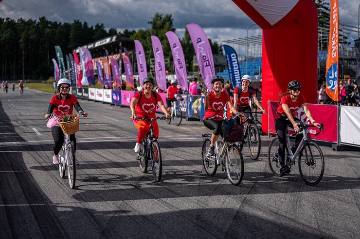 FeelFree Sieviešu Velo diena Biķerniekos pulcē teju 900 dalībnieču 395503