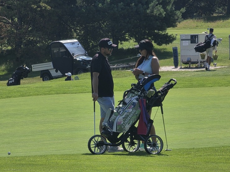 «Samsung» rīko aktīvu mediju dienu Rīgas golfa klubā «Ozo Golf Club» 395635