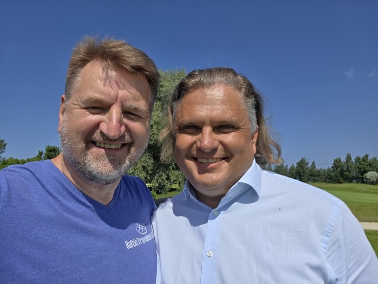 «Samsung» rīko aktīvu mediju dienu Rīgas golfa klubā «Ozo Golf Club» 395642