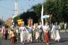  
Dziesmu un deju svētku gājiens - Latgale dejo un dzied