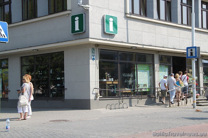 Informāciju par naktsmītnēm, atpūtas vietām un tūrisma objektiem Liepājas pilsētas viesi saņēma Liepājas tūrisma informācijas birojā Informāciju par naktsmītnēm, atpūtas vietām un tūrisma objektiem Liepājas pilsētas viesi saņēma Liepājas tūrisma informācijas birojā 47504