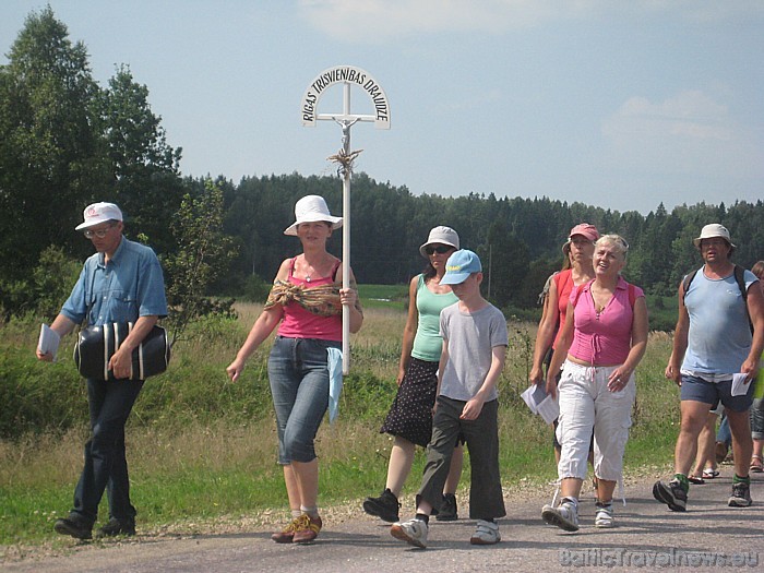 Svētceļotāji no Rīgas Trīsvienības draudzes 48178