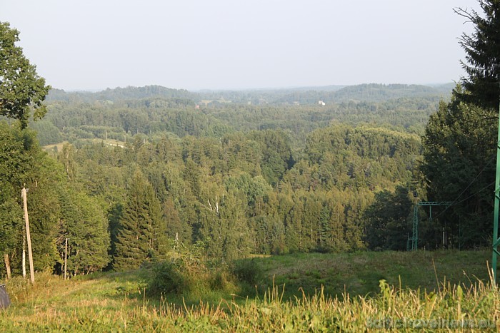 Gaiziņkalns un tā apkārtne nav tūristiem draudzīga, jo zemes īpašnieku starpā radušies konflikti, kas liedz kopīgu Gaiziņa labiekārtošanu, lai piesais Gaiziņkalns un tā apkārtne nav tūristiem draudzīga, jo zemes īpašnieku starpā radušies konflikti, kas liedz kopīgu Gaiziņa labiekārtošanu, lai piesais 48310