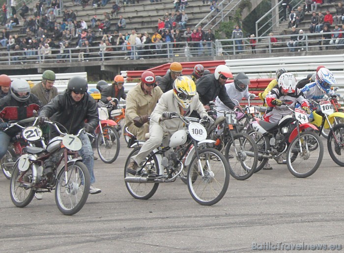 Autosacīkstes 1000km Grand Prix Riga 2010 Biķerniekos 11.09.2010 - Ātruma cilts Zelta Mopēds sacensības
