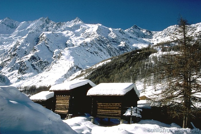 Zāsas ielejā valda patīkams klimats - bieži spīd saule un temperatūra ir mērena
Foto: Photopress/Saas-Fee Zāsas ielejā valda patīkams klimats - bieži spīd saule un temperatūra ir mērena
Foto: Photopress/Saas-Fee 50900