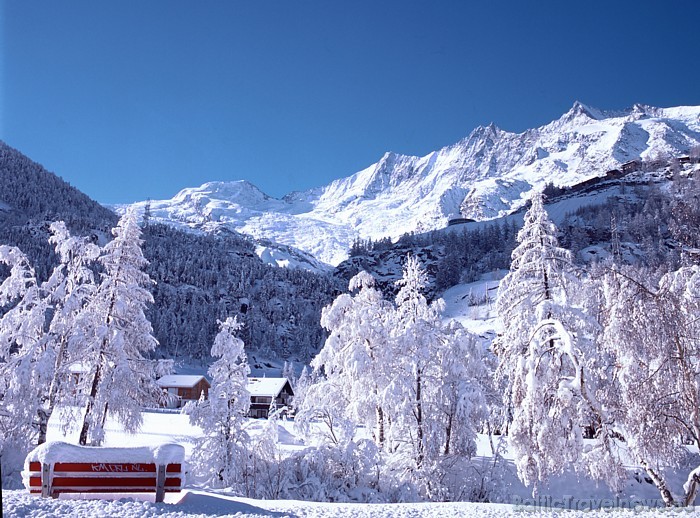 Zāsas ielejas augstais novietojums kalnos garantē to, ka ziemā te ir sniegs
Foto: Photopress/Saas-Fee Zāsas ielejas augstais novietojums kalnos garantē to, ka ziemā te ir sniegs
Foto: Photopress/Saas-Fee 50904