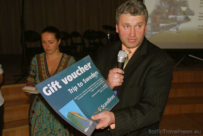 Akcijas Apceļo dižo Kurzemi 2010 galvenais atbalstītājs bija prāmju kompānija Scandlines, kas dāvāja akcijas uzvarētājam Edgaram Vicinskim braucienu a Akcijas Apceļo dižo Kurzemi 2010 galvenais atbalstītājs bija prāmju kompānija Scandlines, kas dāvāja akcijas uzvarētājam Edgaram Vicinskim braucienu a 52628