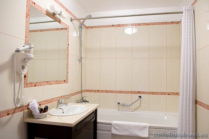 Viesnīcas Old Riga Palace Hotel viesu rīcībā ir komfortablas un modernas vannas istabas 55220