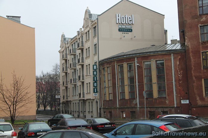 Viesnīca atrodas Vecrīgā, pavisam netālu no Daugavas - Minsterejas ielā 8/10. Vairāk informācijas: www.hoteloldrigapalace.lv Viesnīca atrodas Vecrīgā, pavisam netālu no Daugavas - Minsterejas ielā 8/10. Vairāk informācijas: www.hoteloldrigapalace.lv 55224