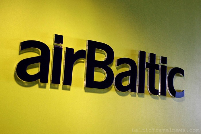 Vairāk informācijas par lidsabiedrību airBaltic iespējams atrast interneta vietnē www.airbaltic.com Vairāk informācijas par lidsabiedrību airBaltic iespējams atrast interneta vietnē www.airbaltic.com 55612