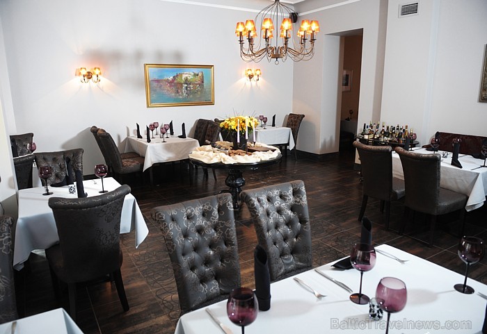Restorāna vakara klājums, modernās Provansas stilā (www.RestoransProvansa.lv, Strēlnieku ielā 1a) Foto: Provansa Restorāna vakara klājums, modernās Provansas stilā (www.RestoransProvansa.lv, Strēlnieku ielā 1a) Foto: Provansa 57612