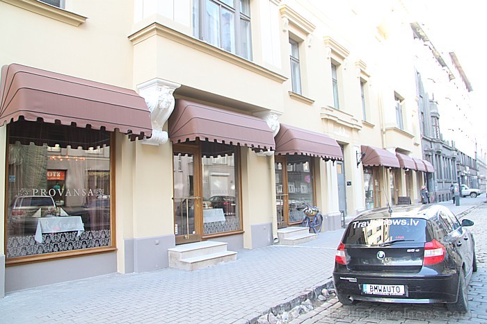 Siltam laikam iestājoties restorāna priekšpusē tiks veidota vasaras terase. Rīgas restorāns Provansa (www.RestoransProvansa.lv, Strēlnieku ielā 1a) rī Siltam laikam iestājoties restorāna priekšpusē tiks veidota vasaras terase. Rīgas restorāns Provansa (www.RestoransProvansa.lv, Strēlnieku ielā 1a) rī 57632