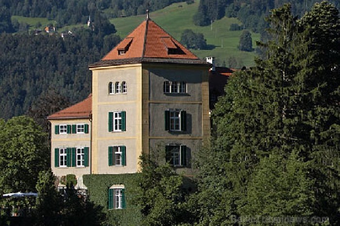 Schloss Schauenstein restorāns atrodas Šveicē. Vairāk informācijas par restorānu:
www.schauenstein.ch

Foto: Schauenstein.ch 59744