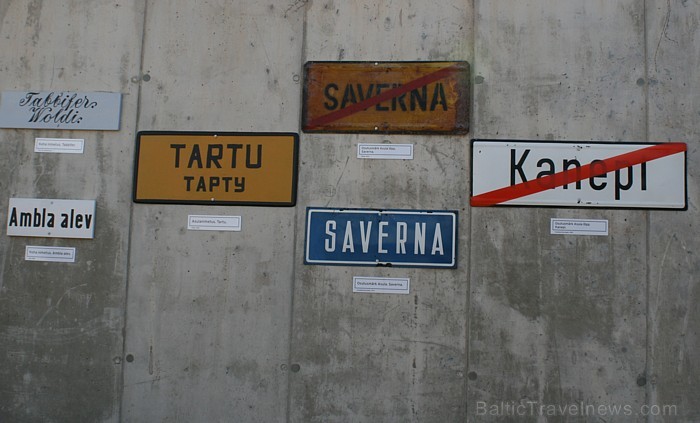 Ceļu zīmes, kas vēsta par apdzīvotu vietu sākšanos vai beigšanos 61266