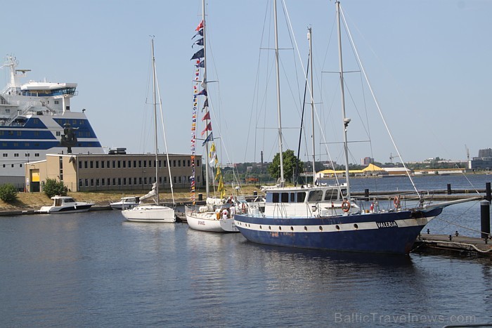 Latvijas jahta «Spaniel» dodas 10.06.2011 pēc kārtējās uzvaras regatē «The Tall Ships Races 2011» - www.tallshipsracesgreenock.com Latvijas jahta «Spaniel» dodas 10.06.2011 pēc kārtējās uzvaras regatē «The Tall Ships Races 2011» - www.tallshipsracesgreenock.com 61846