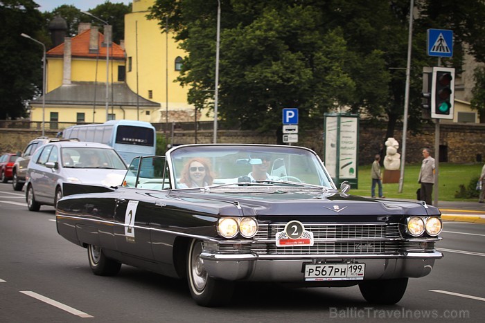 3. starptautiskais Dikļu pils retro rallijs, kas norisinājās 14.-16.07.2011, viesojās arī Rīgā (foto: www.diklipalacehotel.com) 3. starptautiskais Dikļu pils retro rallijs, kas norisinājās 14.-16.07.2011, viesojās arī Rīgā (foto: www.diklipalacehotel.com) 64279