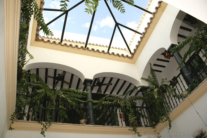 Viens no interesantākajiem Malagas muzejiem ir stikla un kristāla privātā kolekcija www.andalucia.org Viens no interesantākajiem Malagas muzejiem ir stikla un kristāla privātā kolekcija www.andalucia.org 68938