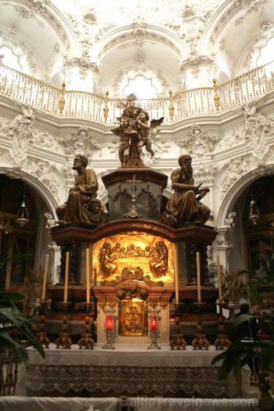 Viens no brīnišķīgākajiem kultūrvēsturiskajiem objektiem, kuru ir vērts apskatīt, ir Sv. Francisko baznīca Viens no brīnišķīgākajiem kultūrvēsturiskajiem objektiem, kuru ir vērts apskatīt, ir Sv. Francisko baznīca 68981