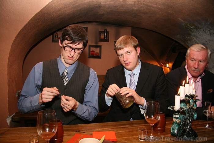 Lepno latgaliešu ceturtdienas vakars restorānā Taverna un tā katru ceturtdienu - vairāk informācijas www.latgaliesi.lv Lepno latgaliešu ceturtdienas vakars restorānā Taverna un tā katru ceturtdienu - vairāk informācijas www.latgaliesi.lv 69254