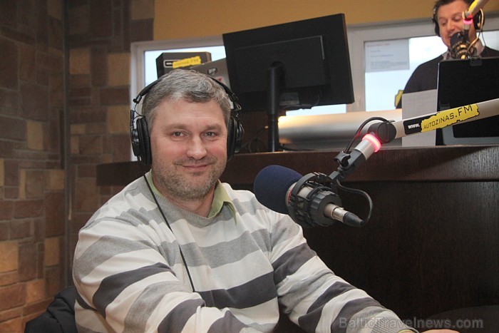 Travelnews.lv sadarbības partneris - Ventspils viesnīcas Raibie logi (www.raibielogi.lv) īpašnieks Guntars Seilis radio raidījumā «Ceļasoma» Travelnews.lv sadarbības partneris - Ventspils viesnīcas Raibie logi (www.raibielogi.lv) īpašnieks Guntars Seilis radio raidījumā «Ceļasoma» 72739