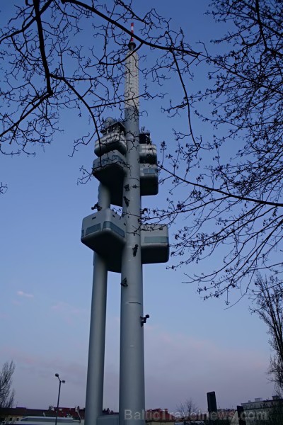 Prāgas televīzijas tornis, kas pārsteidz ar radošo pieeju tā fasādes dizainam - www.czechairlines.lv Prāgas televīzijas tornis, kas pārsteidz ar radošo pieeju tā fasādes dizainam - www.czechairlines.lv 73513