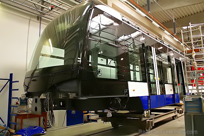Travelnews.lv  redakcija iepazīst Jaunos Škodas tramvajus pirms to izbraucieniem Rīgā www.skoda.cz 73530