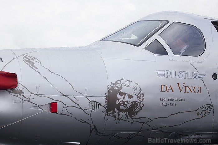 airBaltic aicināja Travelnews.lv uz Farnborough International Airshow Hempšīrā (Lielbritānijā), 10.07.2012 Foto: Ingus Evertovskis, www.fotoprojekts.l airBaltic aicināja Travelnews.lv uz Farnborough International Airshow Hempšīrā (Lielbritānijā), 10.07.2012 Foto: Ingus Evertovskis, www.fotoprojekts.l 79170