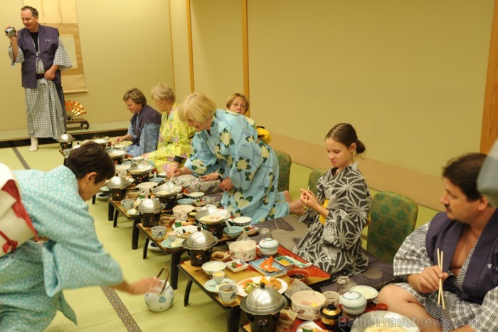 Tūrisma nozare Japānā ir atdzīvojusies, lai atkal tūristiem no visas pasaules ļautu baudīt tās neatkārtojamo kultūru. Foto:  www.traveltime.lv 81822
