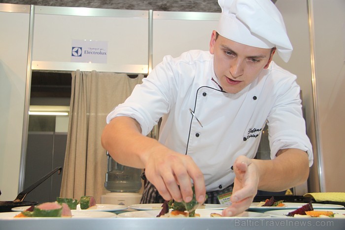Pavāru konkurss «Latvijas 2012. gada pavārs» pārtikas izstādē «Riga Food 2012». Foto sponsors: www.pavaruklubs.lv Pavāru konkurss «Latvijas 2012. gada pavārs» pārtikas izstādē «Riga Food 2012». Foto sponsors: www.pavaruklubs.lv 81924