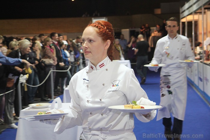 Pavāru konkurss «Latvijas 2012. gada pavārs» pārtikas izstādē «Riga Food 2012». Foto sponsors: www.pavaruklubs.lv Pavāru konkurss «Latvijas 2012. gada pavārs» pārtikas izstādē «Riga Food 2012». Foto sponsors: www.pavaruklubs.lv 81954