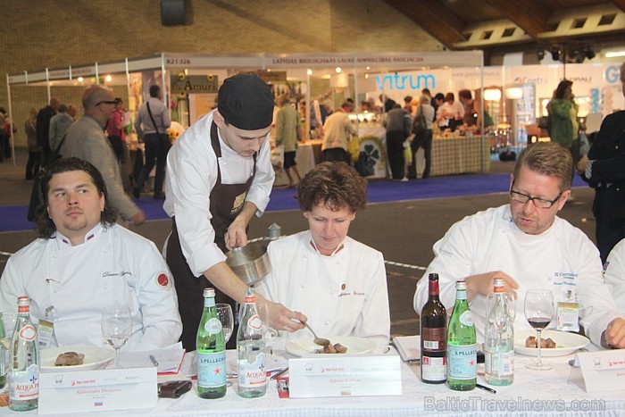 Pavāru konkurss «Latvijas 2012. gada pavārs» pārtikas izstādē «Riga Food 2012». Foto sponsors: www.pavaruklubs.lv Pavāru konkurss «Latvijas 2012. gada pavārs» pārtikas izstādē «Riga Food 2012». Foto sponsors: www.pavaruklubs.lv 81966