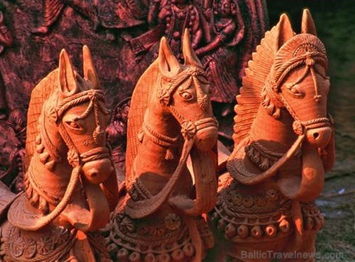 Indija apbur  un ļauj paraudzīties uz tās dabu un kultūru  no cita skatu punkta. Foto: www.india-tourism.com 83384