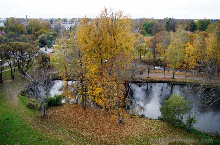 Sigulda joprojām ir nemainīga rudens klasika, par kuru interese nav mazinājusies. Foto: www.tourism.sigulda.lv Sigulda joprojām ir nemainīga rudens klasika, par kuru interese nav mazinājusies. Foto: www.tourism.sigulda.lv 83431