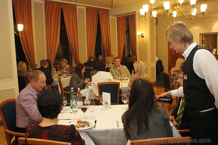 Pirmais ceļojums vīna pasaulē uz Itāliju - 12.oktobrī plkst 20:00 - www.hotelkolonna.com/hotel-cesis Pirmais ceļojums vīna pasaulē uz Itāliju - 12.oktobrī plkst 20:00 - www.hotelkolonna.com/hotel-cesis 83537
