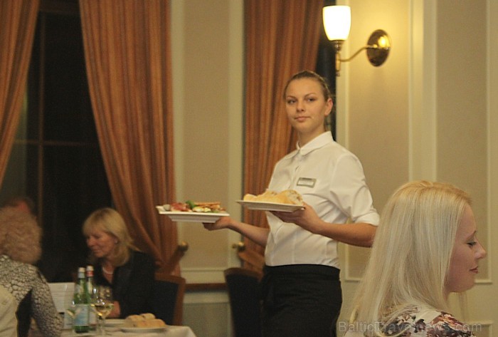 Pirmais ceļojums vīna pasaulē uz Itāliju Cēsu restorānā Alexis - 12. oktobrī, bet nākošais 16. novembris - www.hotelkolonna.com/hotel-cesis Pirmais ceļojums vīna pasaulē uz Itāliju Cēsu restorānā Alexis - 12. oktobrī, bet nākošais 16. novembris - www.hotelkolonna.com/hotel-cesis 83554