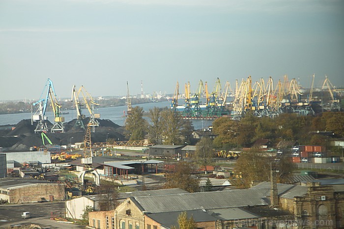Viesnīcas «Karavella» panorāmas restorāns «Colombo» ir viens no labākajiem Rīgā Foto sponsors: www.karavella.lv Viesnīcas «Karavella» panorāmas restorāns «Colombo» ir viens no labākajiem Rīgā Foto sponsors: www.karavella.lv 83752