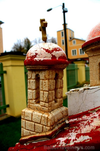 Pa ceļam uz Pühajärve, iegriežamies pilsētas Võru vienā no vecākajām baznīcām – Jekaterinas baznīca, kas celta 1793.gadā.
Foto: www.pyhajarve.com Pa ceļam uz Pühajärve, iegriežamies pilsētas Võru vienā no vecākajām baznīcām – Jekaterinas baznīca, kas celta 1793.gadā.
Foto: www.pyhajarve.com 83950